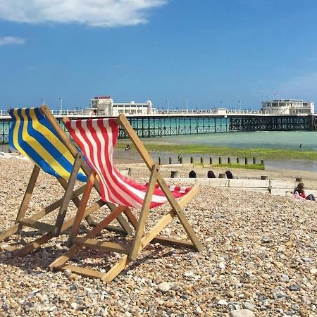 Appartement Lovely Bijou Loft Apt, One Road Back From The Sea à Worthing Extérieur photo